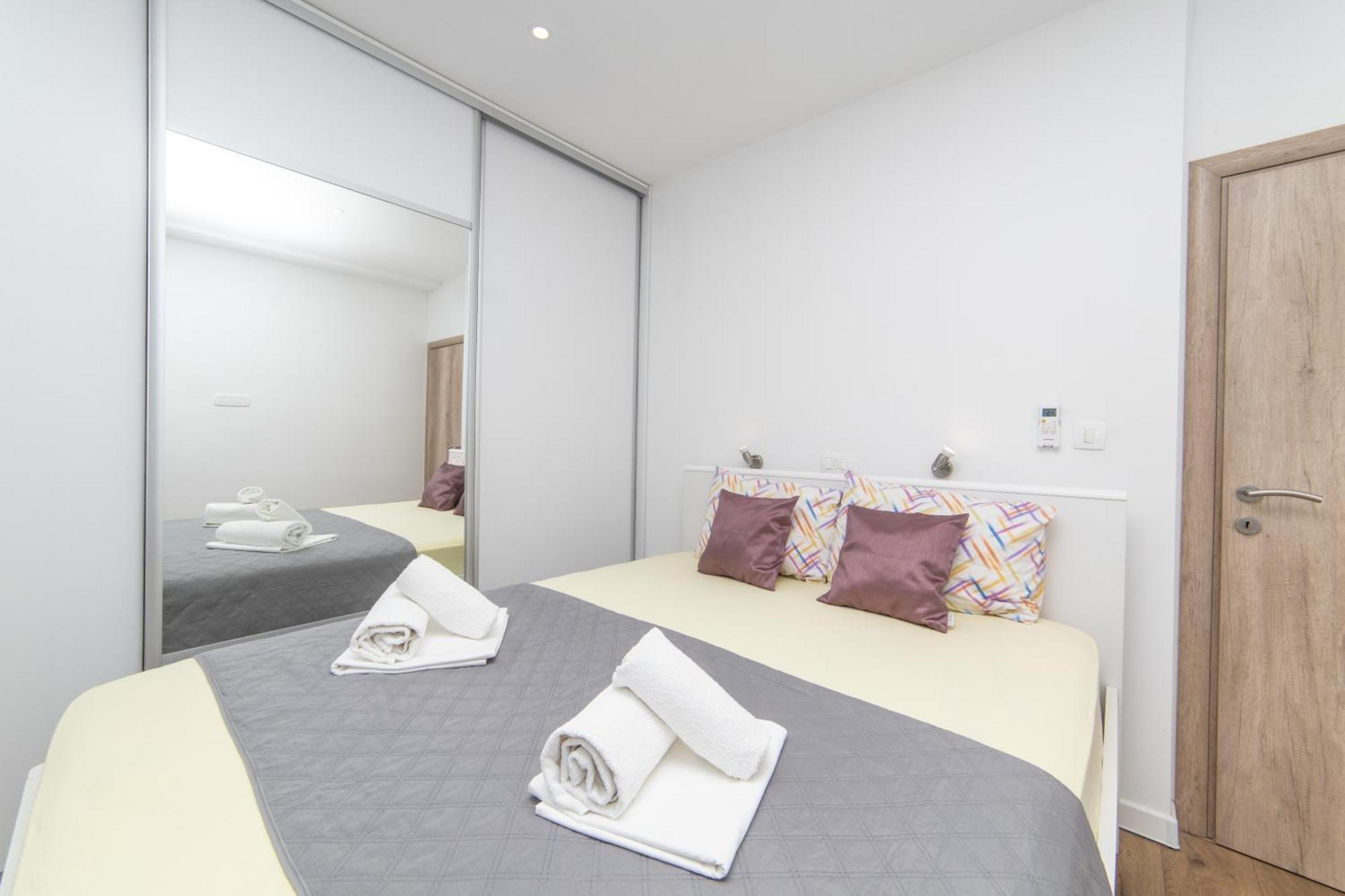 Apartments Ferdo Zivogosce Ngoại thất bức ảnh