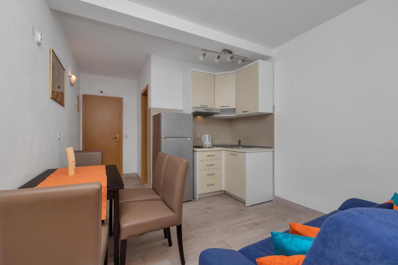 Apartments Ferdo Zivogosce Ngoại thất bức ảnh